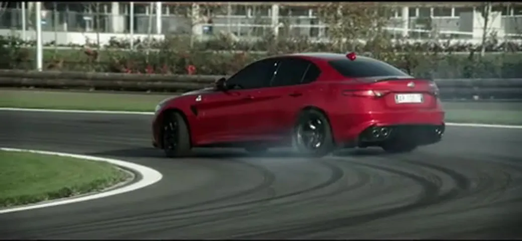 Alfa Romeo Giulia Quadrifoglio Emotion