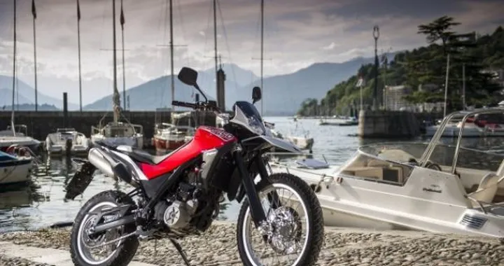 Husqvarna TR 650 Terra e TR 650 Strada