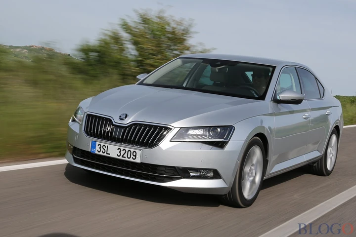 Skoda Superb 2015: primo contatto su strada