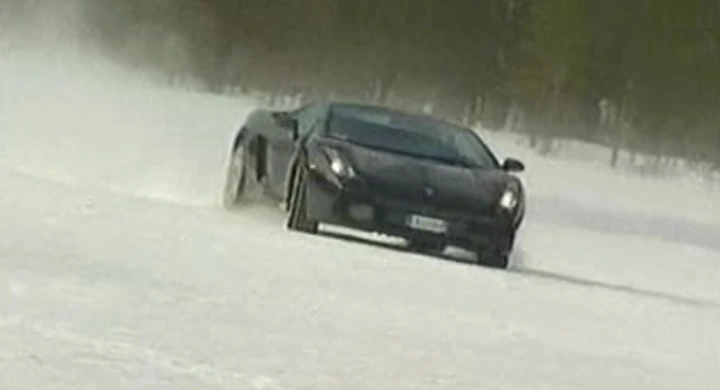 Video Lamborghini Gallardo in Lapponia