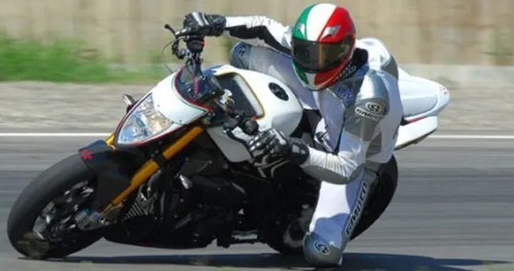 Special: Aprilia Tuono Fucktory