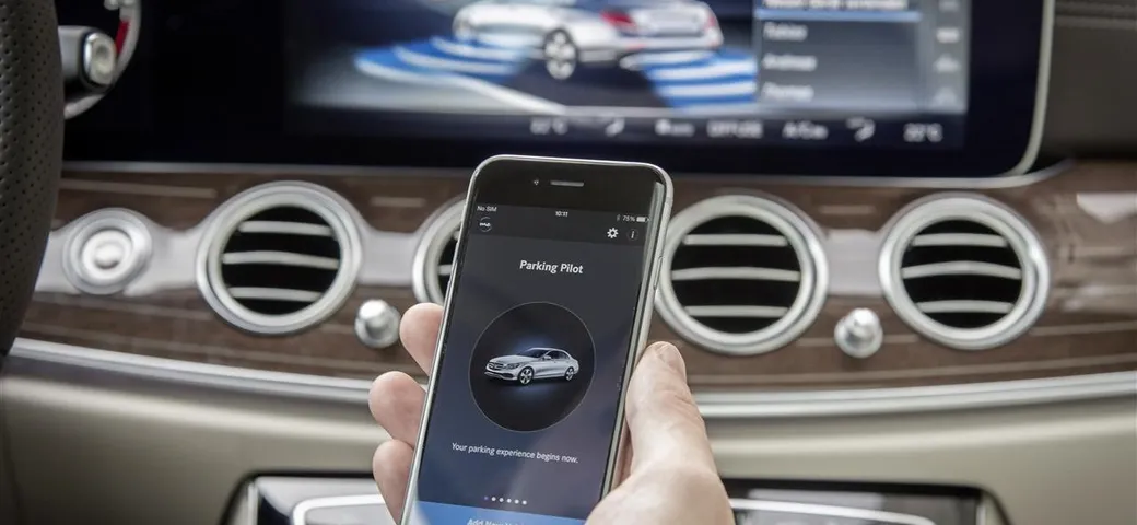 #IlFuturoOggi: Mercedes e le auto connesse