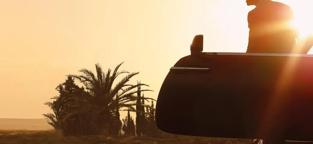Rolls-Royce Dawn: i teaser ufficiali; debutta all'IAA 2015