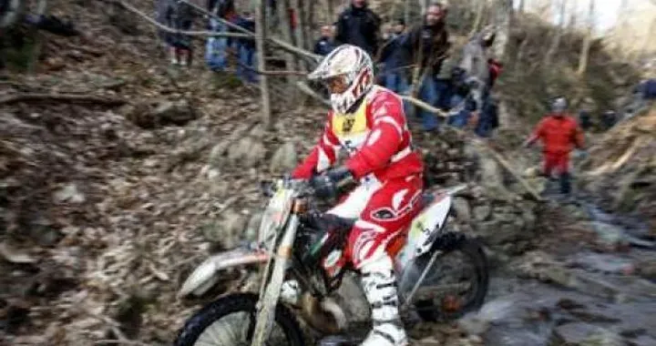 Taddy Blazusiak ridomina l'Hell's Gate 2009, Botturi secondo