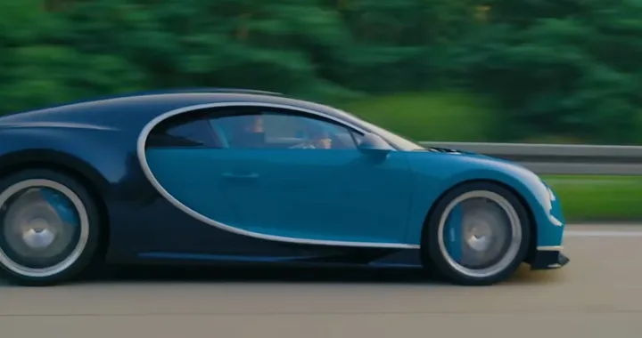 Più veloce della luce, spinge una Bugatti a 417 km/h in Autobahn [VIDEO]