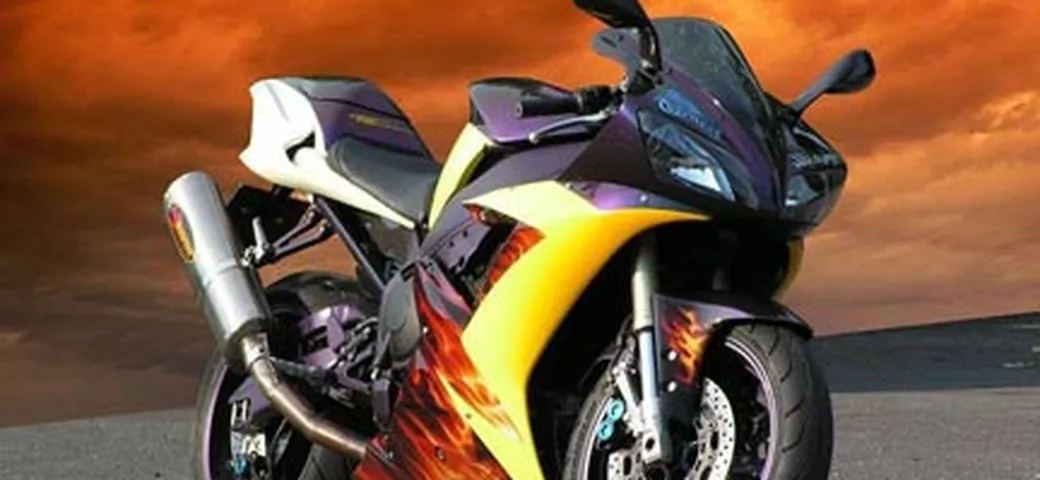 Yamaha R1 Trinity