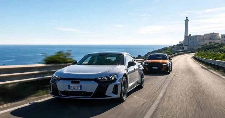 Audi RS6 VS RS e-tron GT: la guerra dei mondi
