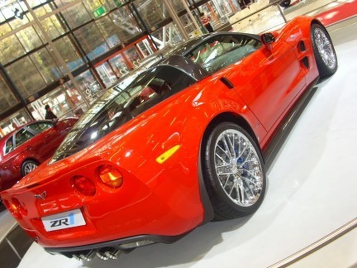 Kroymans fermerà l'importazione di Cadillac, Corvette e Hummer in Europa a partire dal 2009
