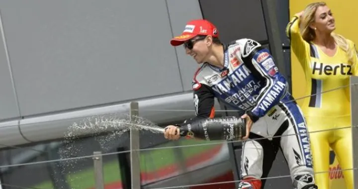 Audience: Lorenzo scalda gli appassionati