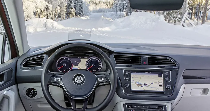 Il nuovo parabrezza di Volkswagen si sbrina da solo