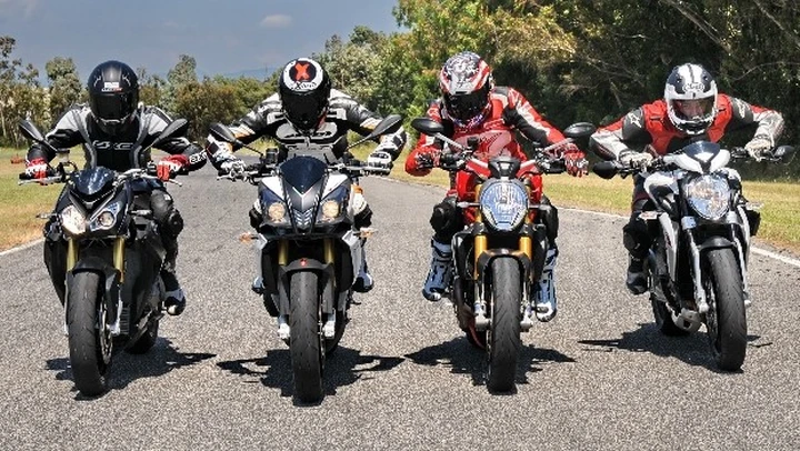 Comparativa Maxi Naked 2015: la video prova di Motoblog