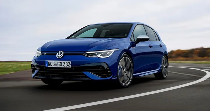 Volkswagen Golf R 2021: dotazioni e prezzi