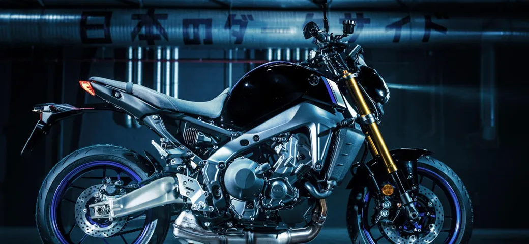 Yamaha MT-09 SP, la versione top di gamma con Ohlins e Cruise Control