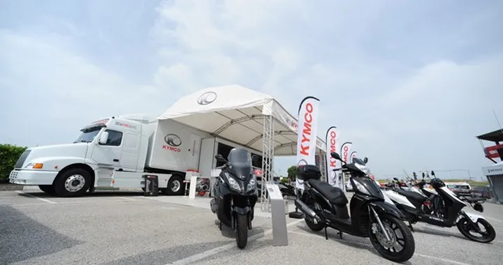 WSBK: Kymco Agility 50 R16 4T per muoversi nel Paddock