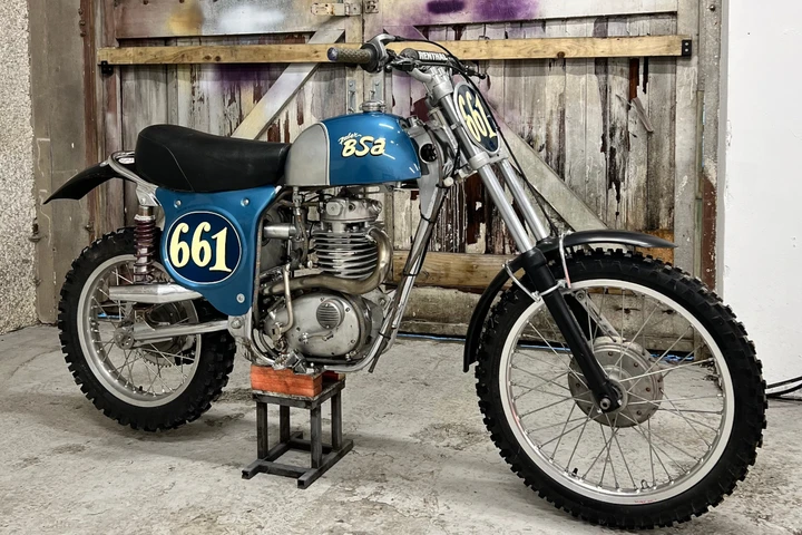 Faber Beezer: la leggenda del 1968 torna a ruggire in pista