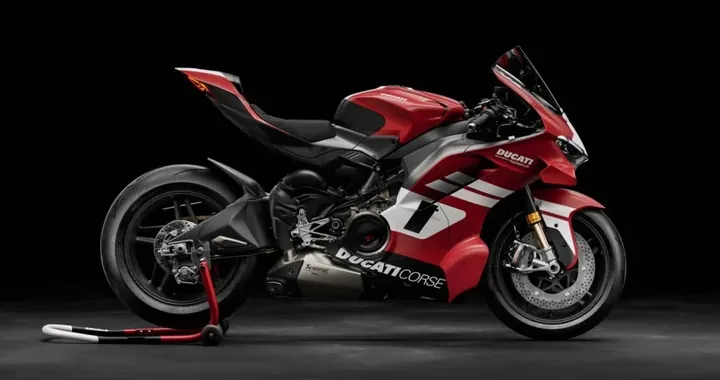 Solo 500 esemplari: Ducati svela la moto più estrema di sempre