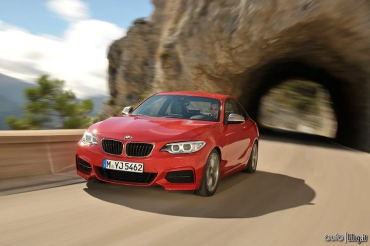 BMW: dalla primavera nuovi motori ed accessori
