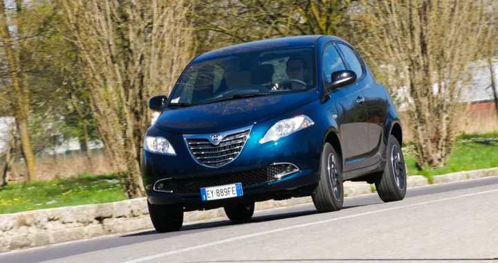 Lancia Ypsilon a Metano: prova consumi della EcoChic
