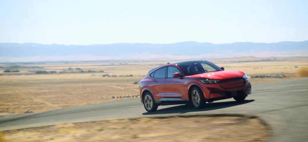 Ford Mustang Mach-E: prima prova del nuovo SUV elettrico