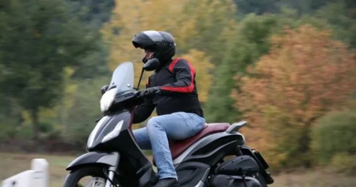 Piaggio Beverly Sport Touring: il TEST di Motoblog