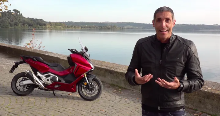 Honda Forza 750, la prova su strada