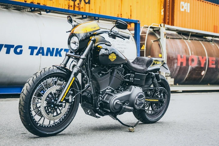 Harley-Davidson Dyna Low Rider S TB 1 RoadRunner by Thunderbike