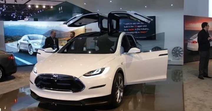 Tesla Model X - Salone di Detroit 2013 Live