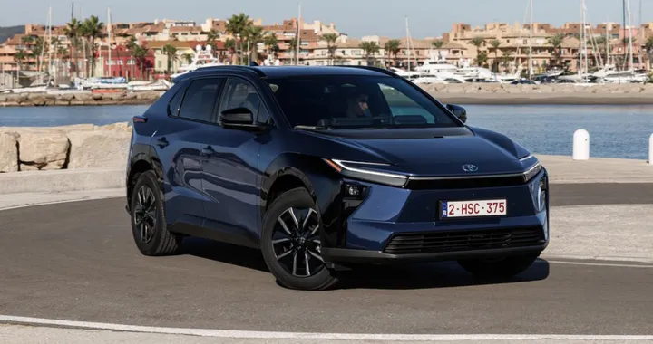 Toyota bZ4X sta arrivando in Italia, quanto costerà il restyling