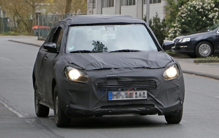 Foto spia Suzuki Swift