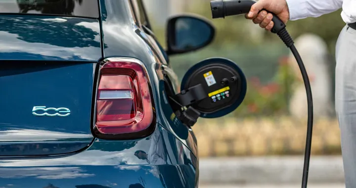 Auto elettriche: l'Italia è tra i Paesi meno preparati alla transizione EV
