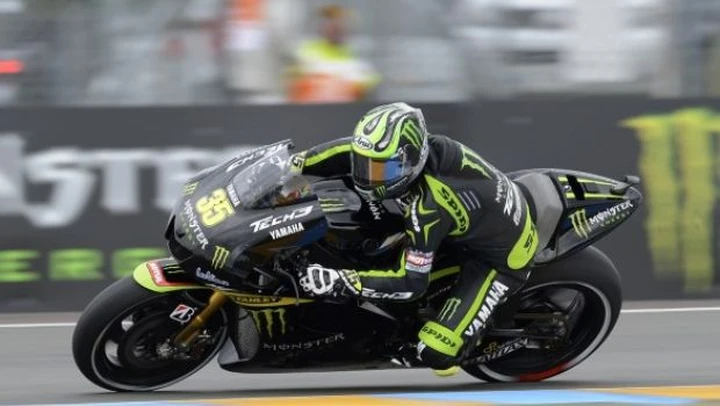 MotoGP, Montmelò: piove a Barcellona, Crutchlow primo nel warm up davanti a Stoner e Rossi