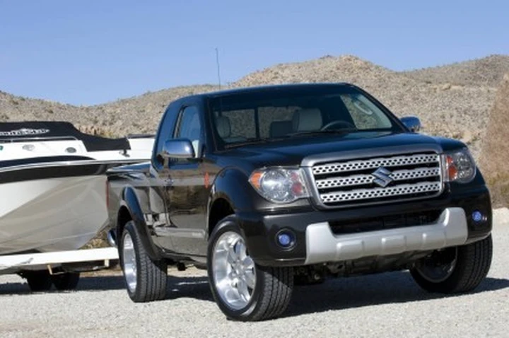 Suzuki Equator Pick-Up