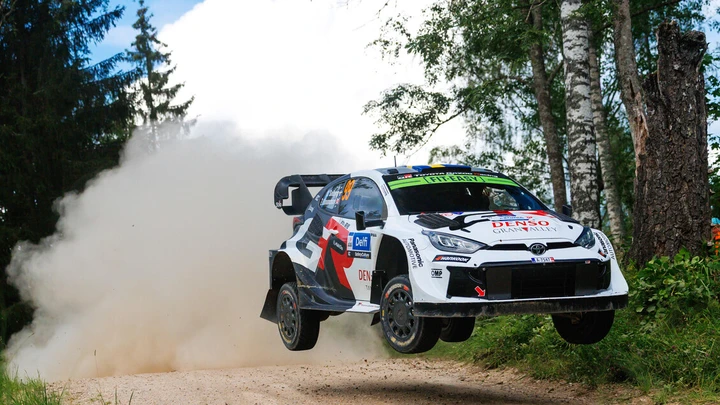 Solberg conquista la vittoria in Estonia: Toyota centesimo trionfo
