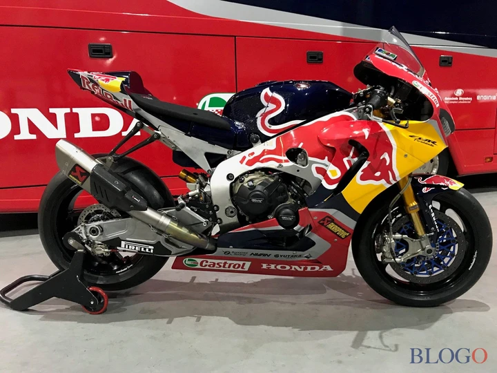 SBK: Ten Kate vende due Honda CBR1000RR SP2