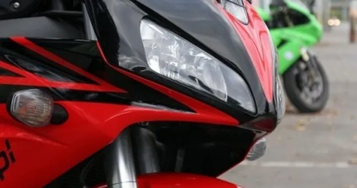 CBR 1000 RR vs ZX 10 R - 2nda parte
