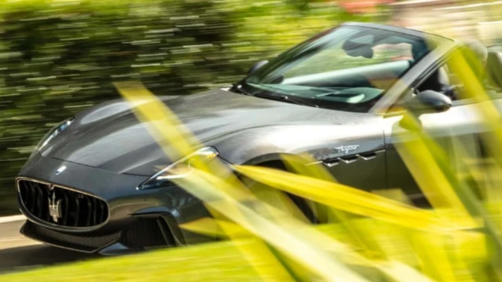 Nuova Maserati GranCabrio: prime foto senza veli