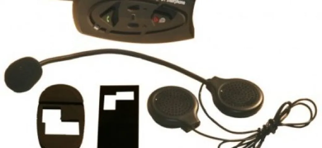 G-Voice: comunicare e svagarsi in moto