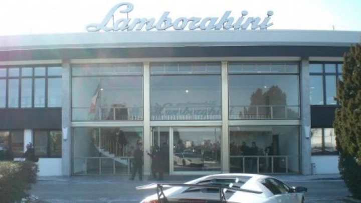 Lamborghini: a Sant'Agata Bolognese si producono supercar ed energia elettrica