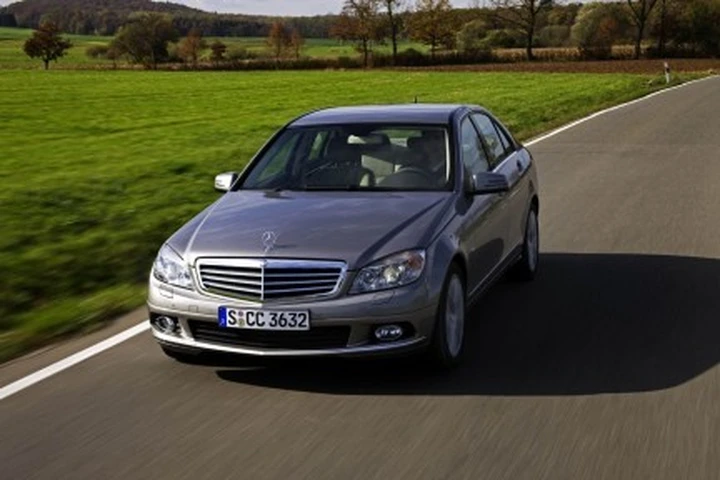 Mercedes C 350 CGI BlueEFFICIENCY: più potenza e meno consumi con l'iniezione diretta