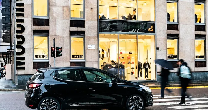 Renault Clio Moschino, glam e tecnologia