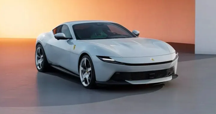 Ferrari svela l'Amalfi Spider, nuova convertibile 2+2 attesa a marzo