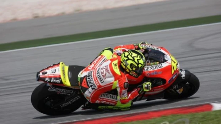 MotoGP, test di Sepang: il motomondiale si mobilita a favore delle vittime delle alluvioni in Malesia