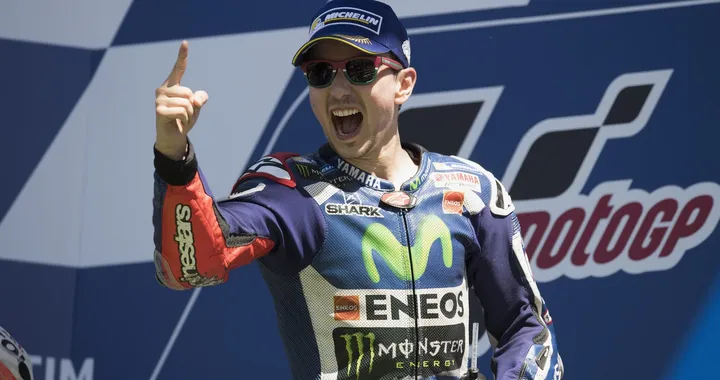 Lorenzo sbanca il Mugello: "Grazie al motore Yamaha"