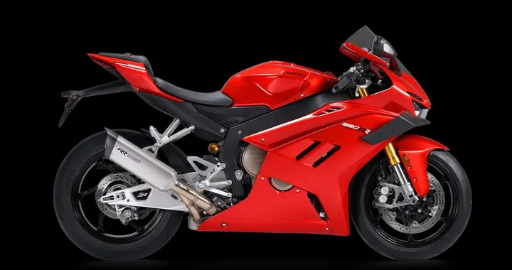 ZXMoto limita la vendita della 820 RR: serve almeno un anno di esperienza
