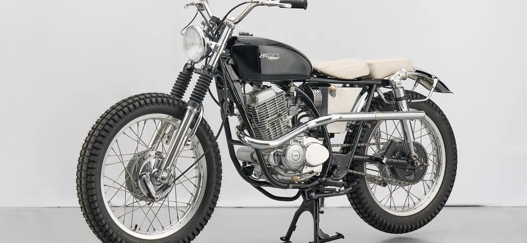 Yamaha SR150 Scrambler A-10: la metamorfosi british firmata AX Studio