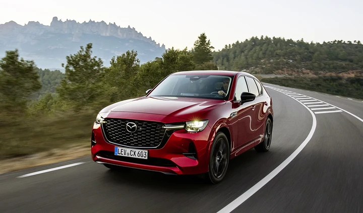 Mazda CX-60 e-Skyactiv D, prova e sfida dei consumi del super diesel