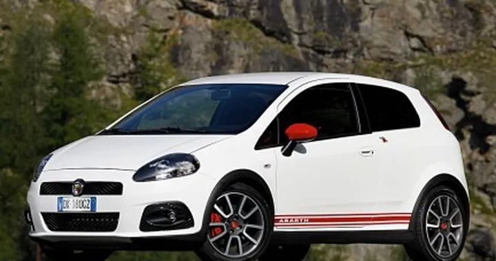 Grande Punto Abarth: immagini ufficiali !