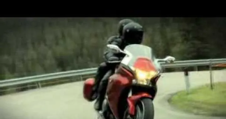 Video promo Honda VFR1200F 2010