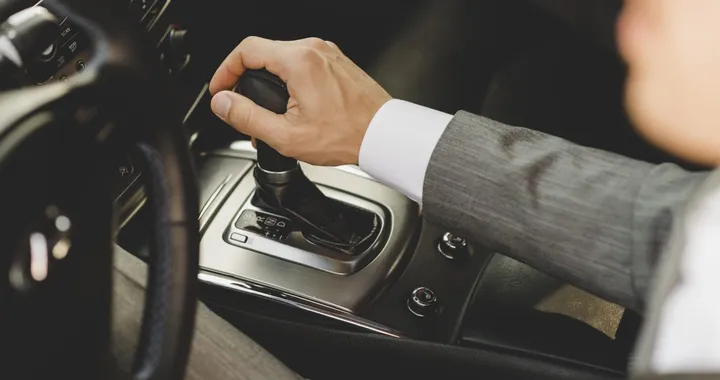 Trasmissione automatica: i segnali da non ignorare per evitare guasti costosi