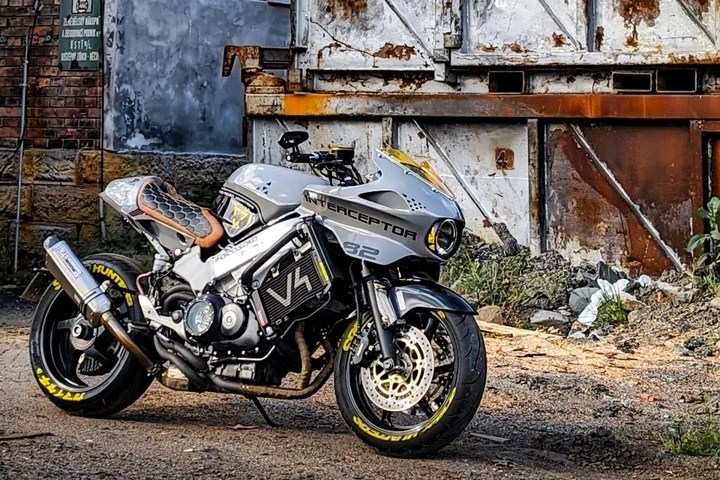 Honda VFR800 Kamaitachi: la moto ispirata al manga Akira